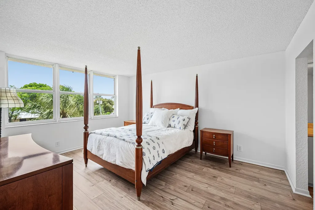921 Gardenia Drive Delray Beach FL 33483