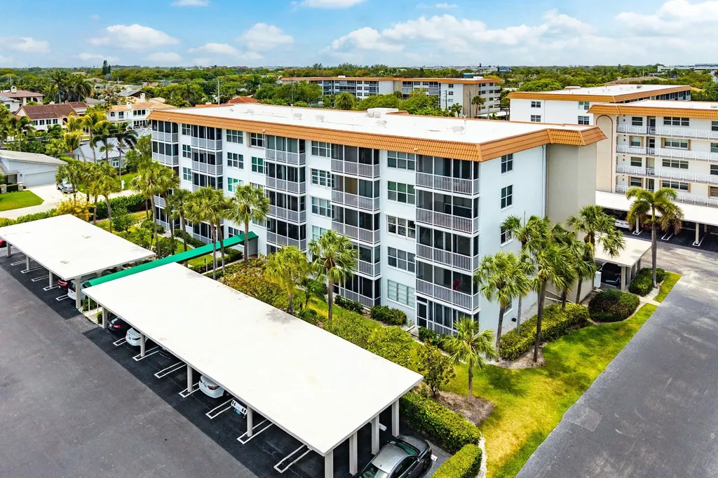 921 Gardenia Drive Delray Beach FL 33483