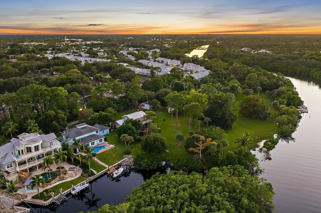Jupiter FL, 6035 N 180th Street Street N