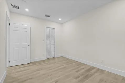 2941 NW 11th Court Fort Lauderdale FL 33311