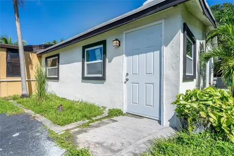 2941 NW 11th Court Fort Lauderdale FL 33311