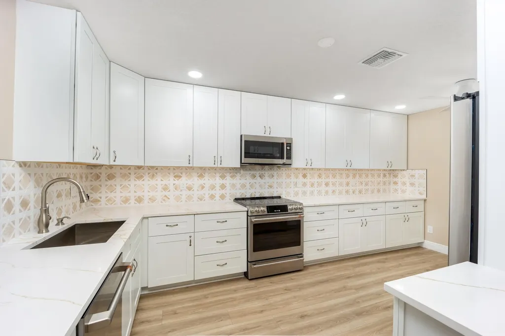 1600 SE Saint Lucie Boulevard Stuart FL 34996