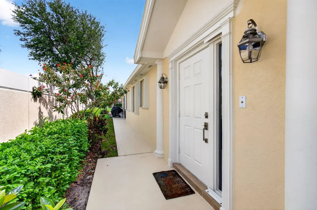 3023 Verdmont Lane Wellington FL 33414