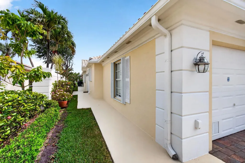 3023 Verdmont Lane Wellington FL 33414