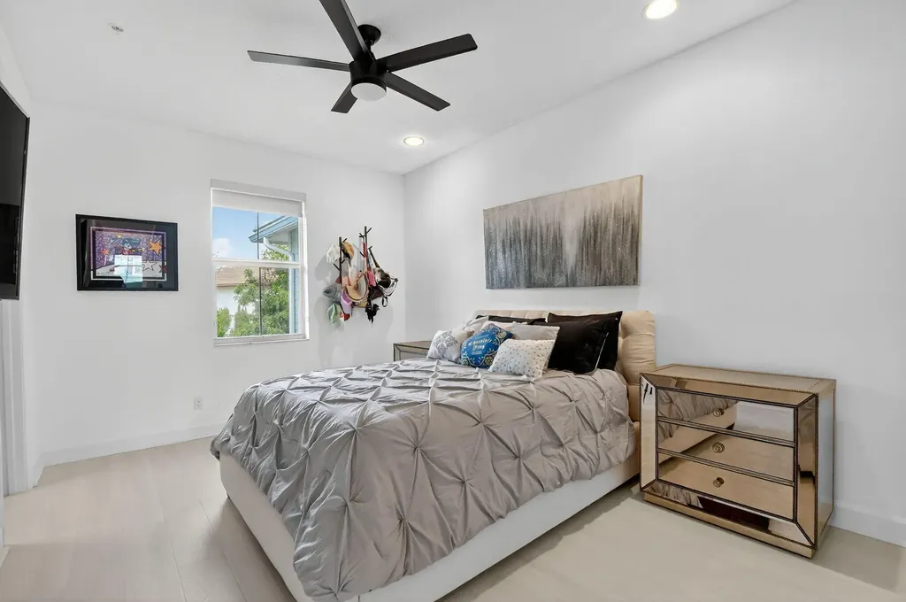 6675 Quiet Wave Trail Boca Raton FL 33433
