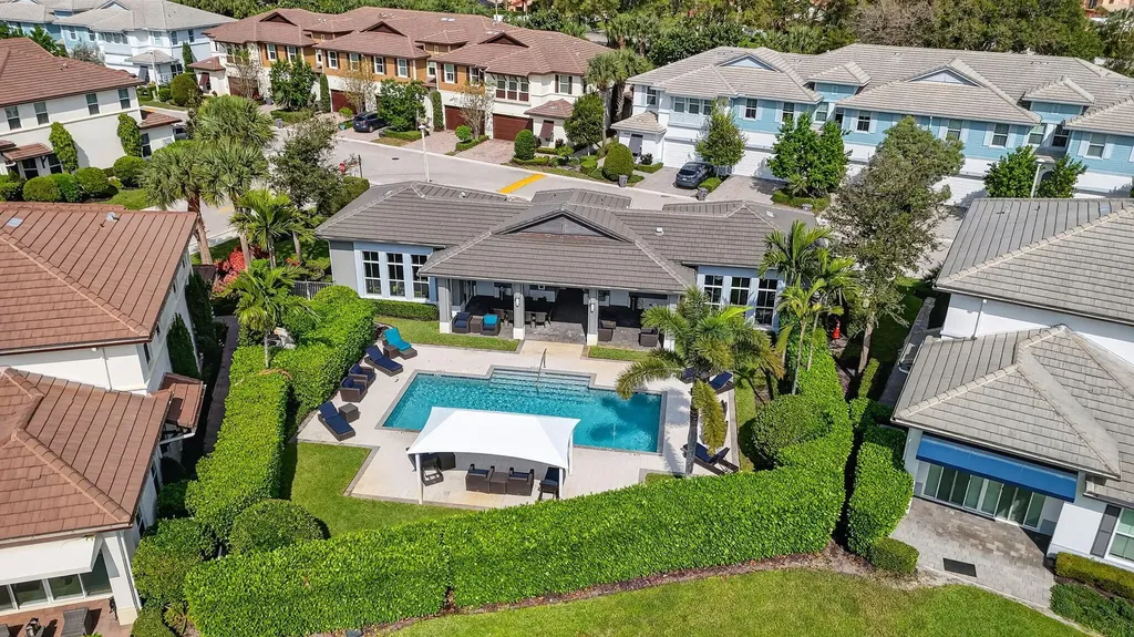 6675 Quiet Wave Trail Boca Raton FL 33433