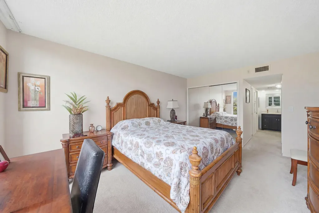3800 Oaks Clubhouse Drive Pompano Beach FL 33069