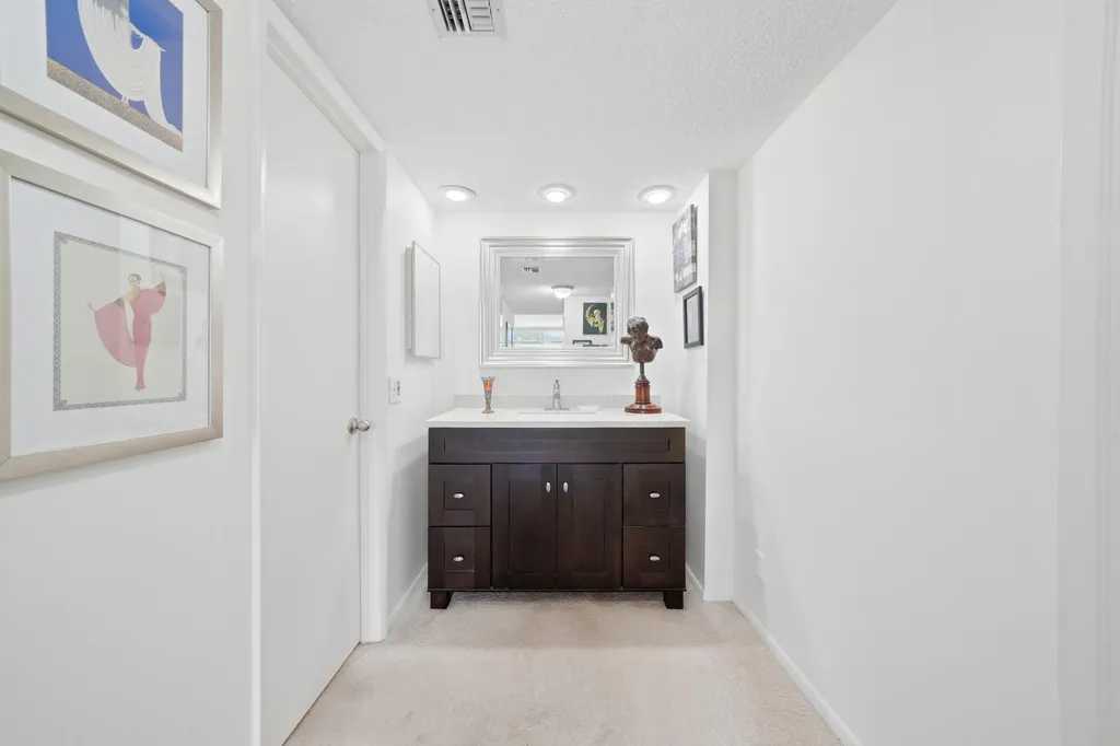 3800 Oaks Clubhouse Drive Pompano Beach FL 33069