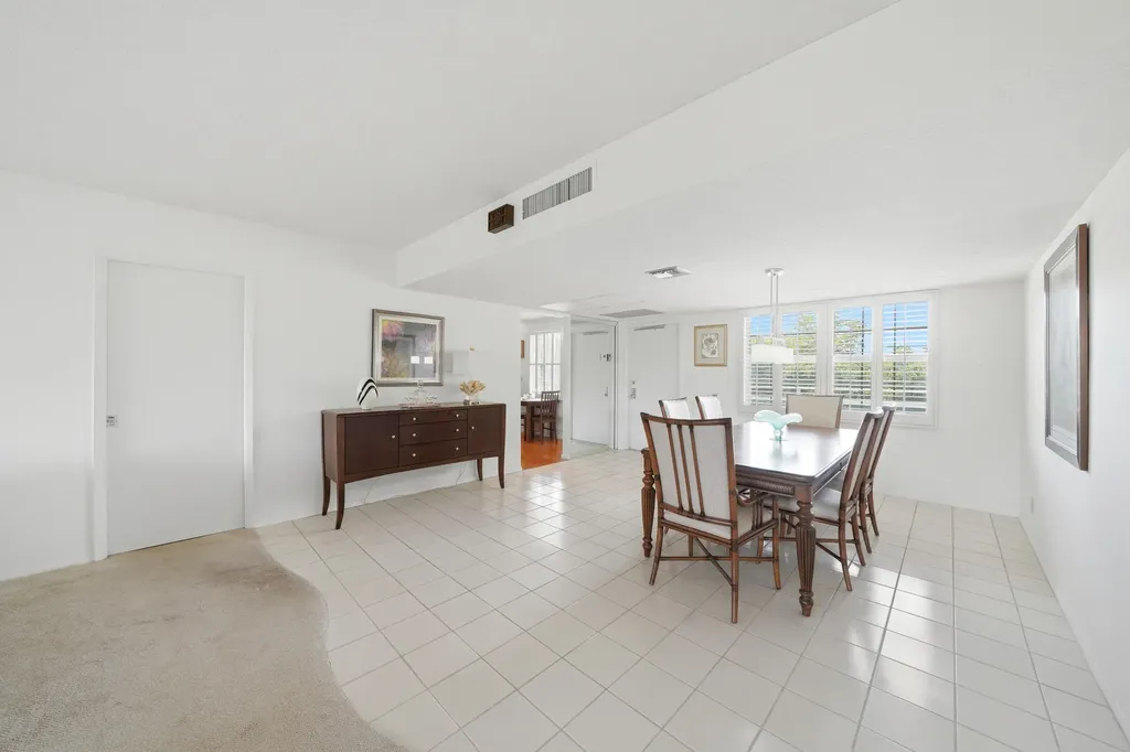 3800 Oaks Clubhouse Drive Pompano Beach FL 33069
