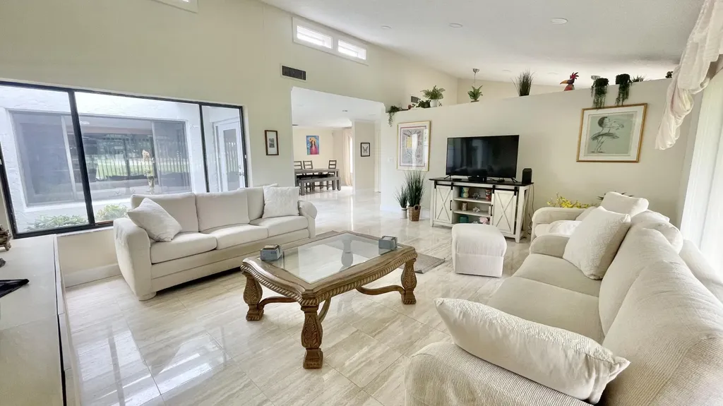 5662 Ainsley Court Boynton Beach FL 33437