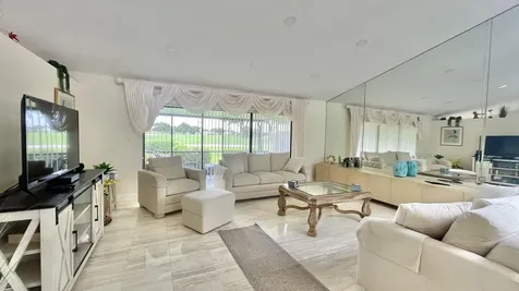 5662 Ainsley Court Boynton Beach FL 33437