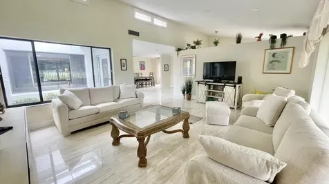 5662 Ainsley Court Boynton Beach FL 33437