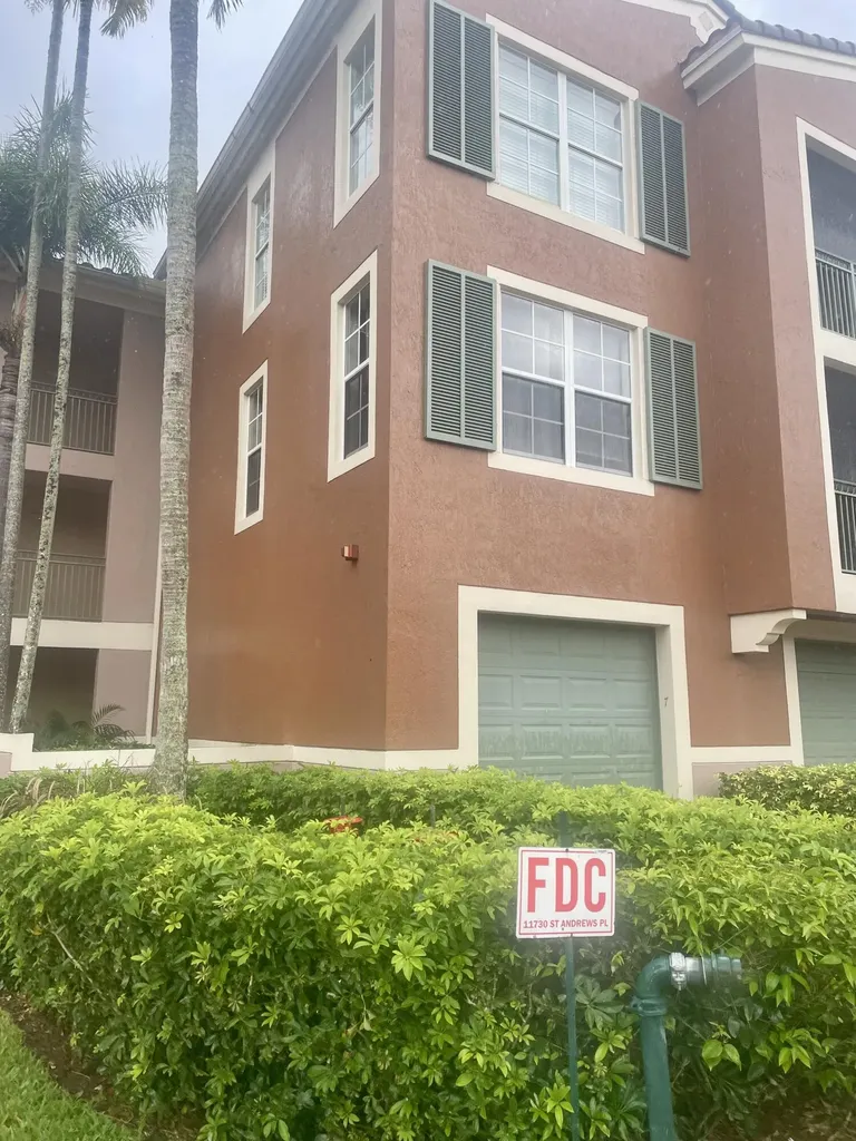 11730 Saint Andrews Place Wellington FL 33414
