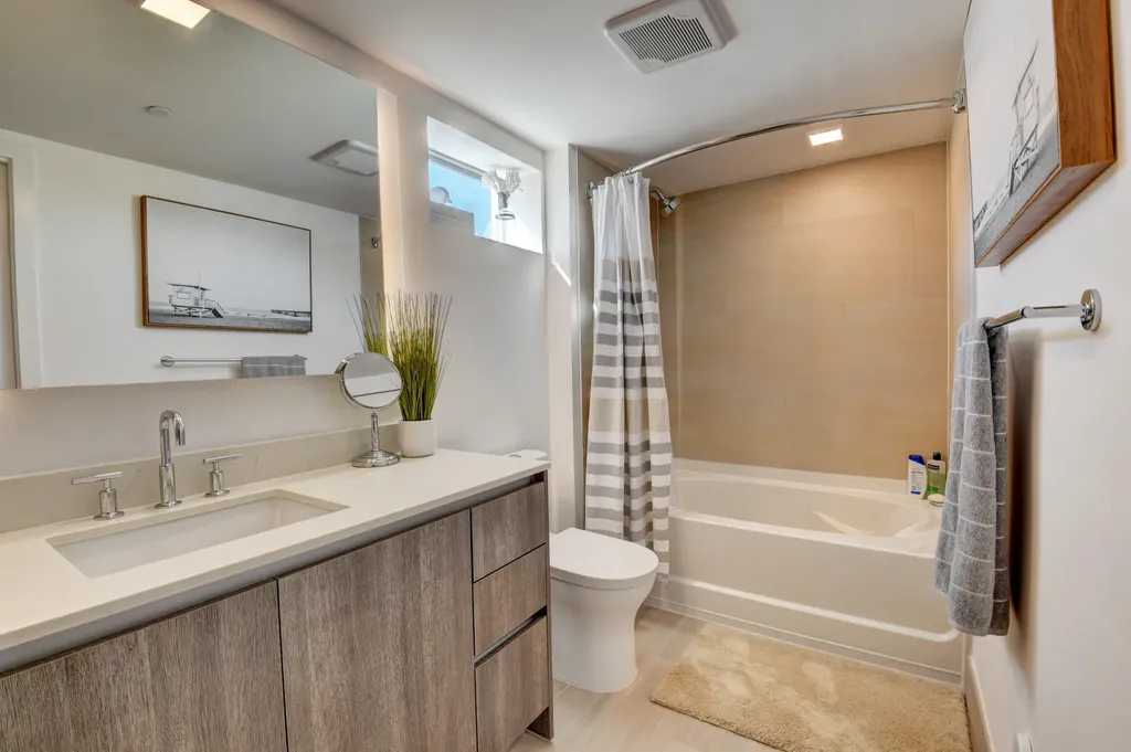 111 SE 1st Avenue Delray Beach FL 33444
