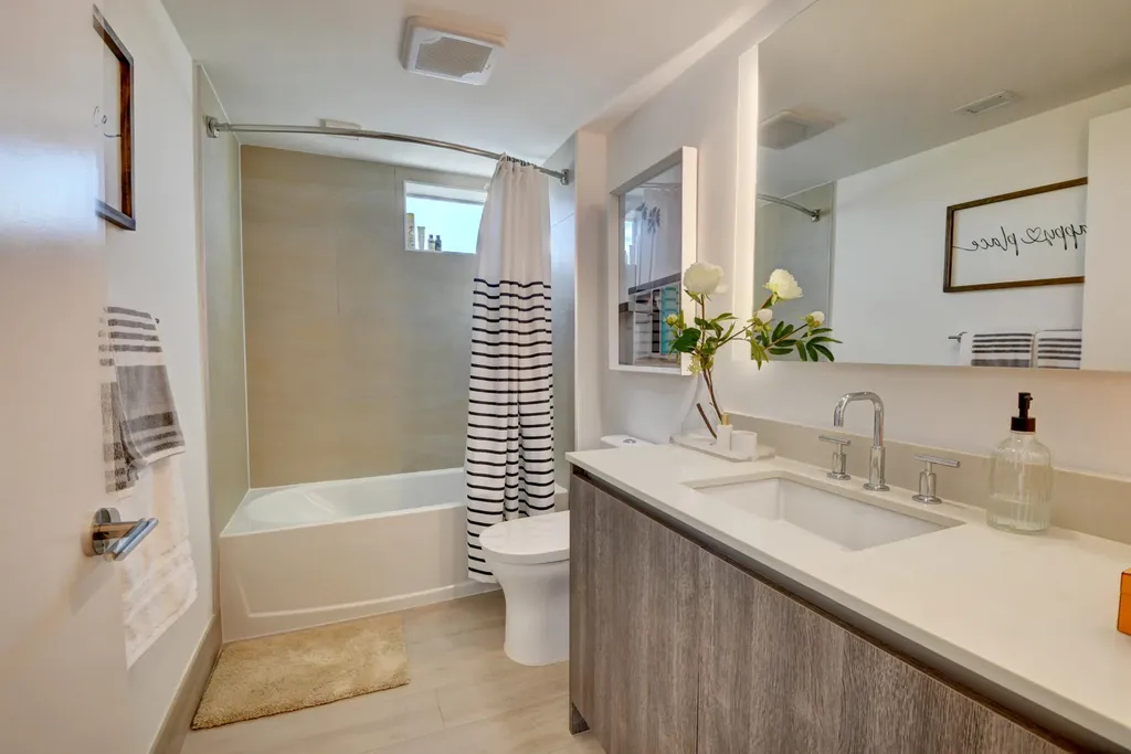 111 SE 1st Avenue Delray Beach FL 33444