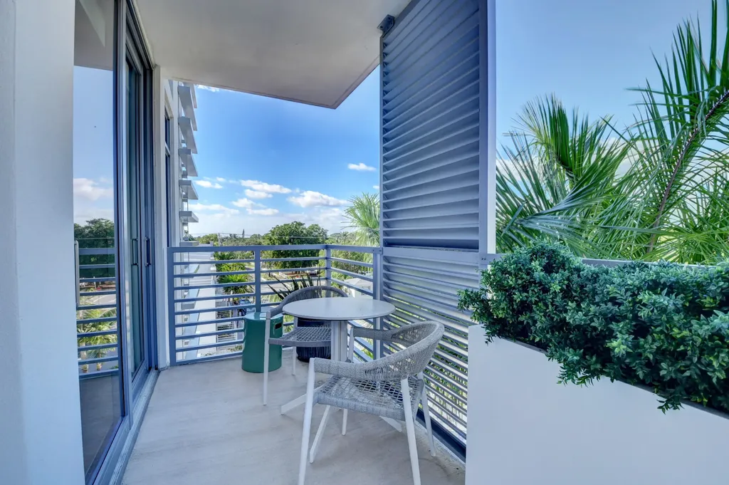 111 SE 1st Avenue Delray Beach FL 33444