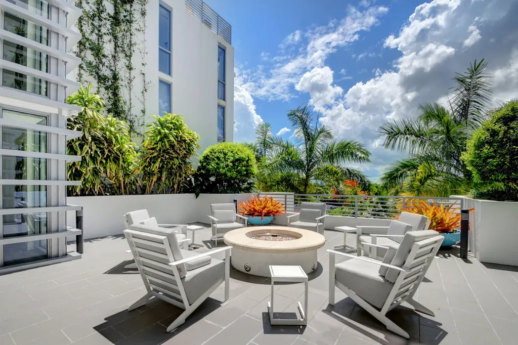 111 SE 1st Avenue Delray Beach FL 33444