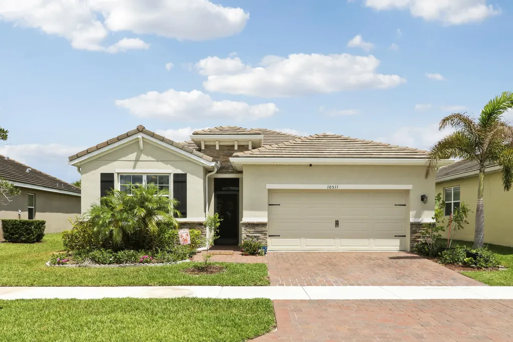 10511 SW Toren Way Port St Lucie FL 34987