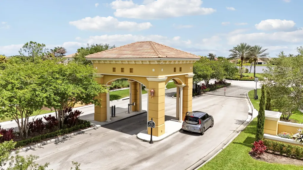 10511 SW Toren Way Port St Lucie FL 34987