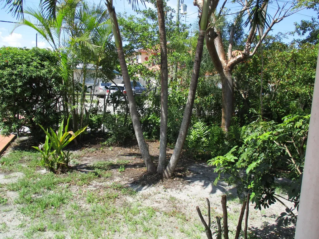 5816 Lincoln Street Hollywood FL 33021