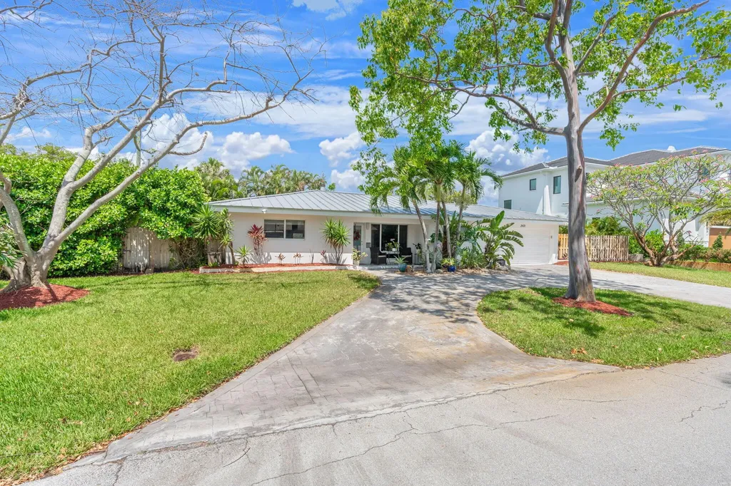 2601 NE 27th Way Fort Lauderdale FL 33306