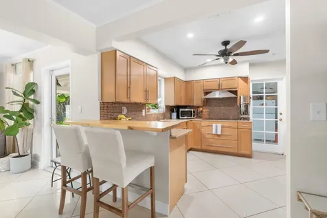 2601 NE 27th Way Fort Lauderdale FL 33306