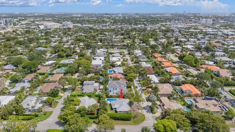 2601 NE 27th Way Fort Lauderdale FL 33306