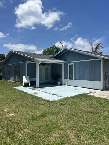 2462 SE Pinero Road Port St Lucie FL 34952