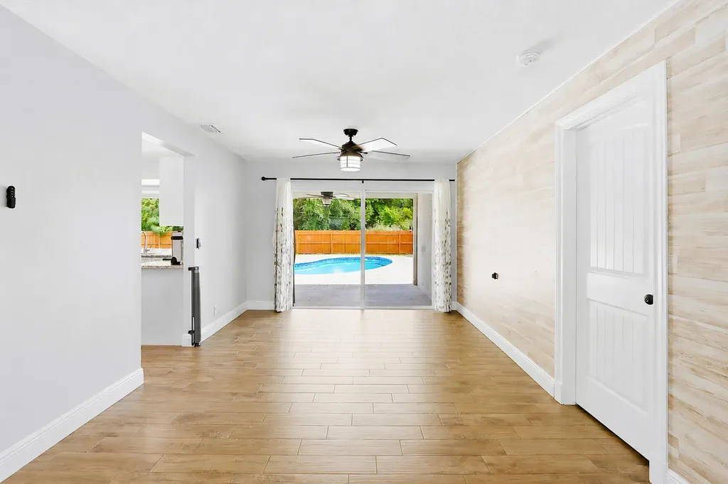 1212 Concord Avenue West Palm Beach FL 33417