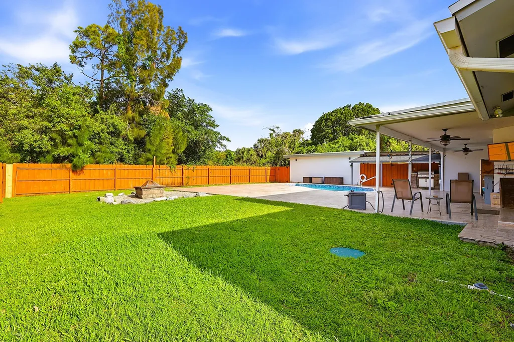 1212 Concord Avenue West Palm Beach FL 33417