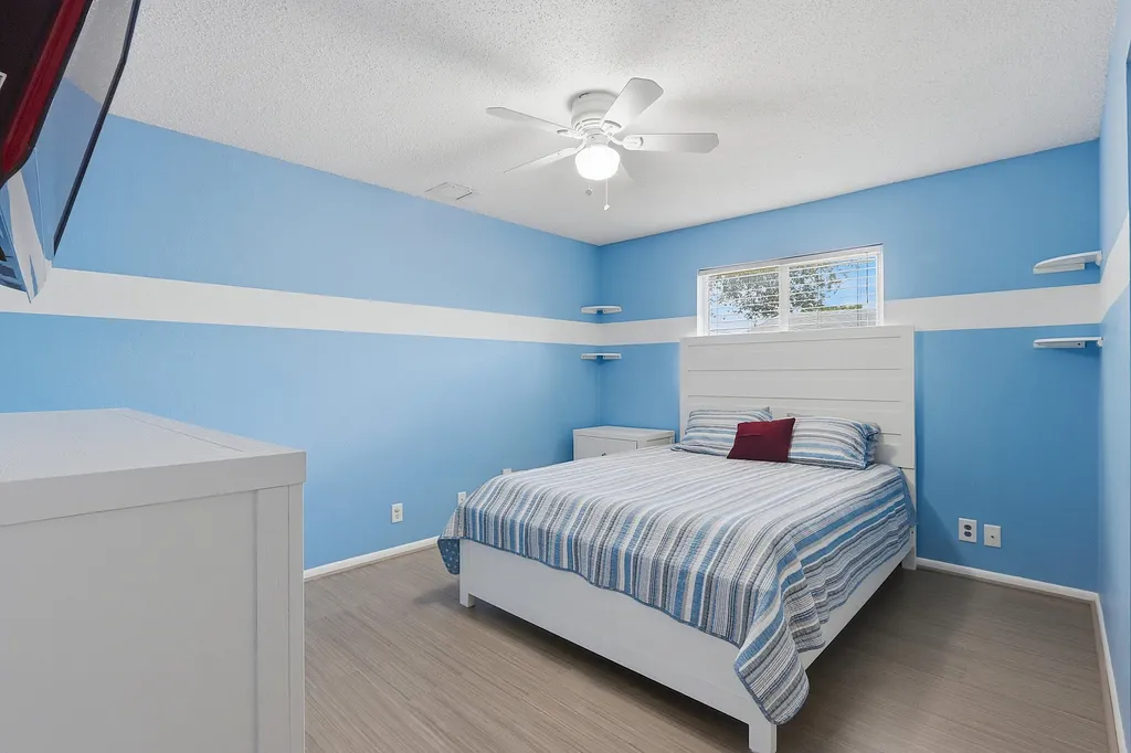 1212 Concord Avenue West Palm Beach FL 33417