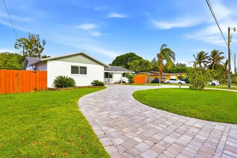1212 Concord Avenue West Palm Beach FL 33417