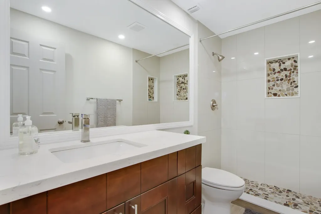 533 Club Drive Palm Beach Gardens FL 33418
