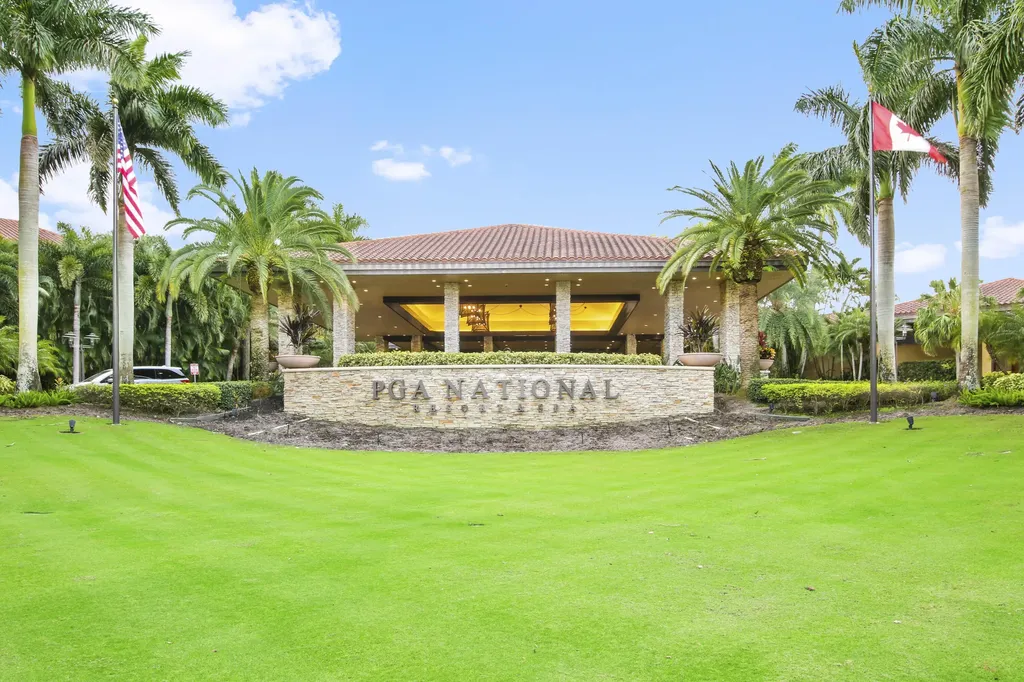 533 Club Drive Palm Beach Gardens FL 33418