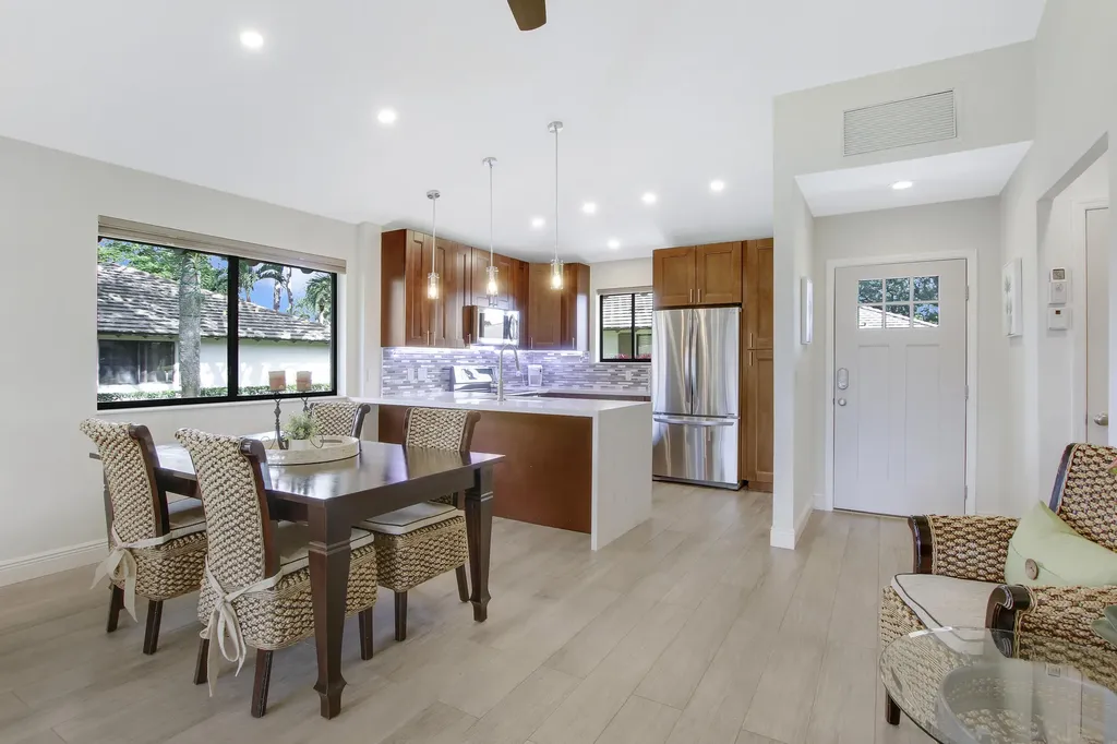 533 Club Drive Palm Beach Gardens FL 33418