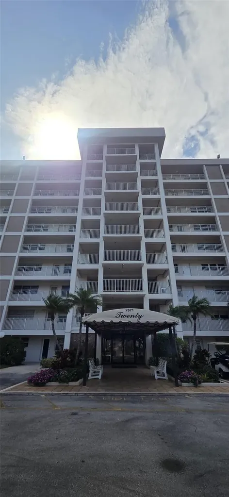 2671 S Course Drive Pompano Beach FL 33069