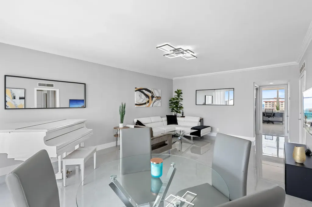 2800 E Sunrise Boulevard Fort Lauderdale FL 33304