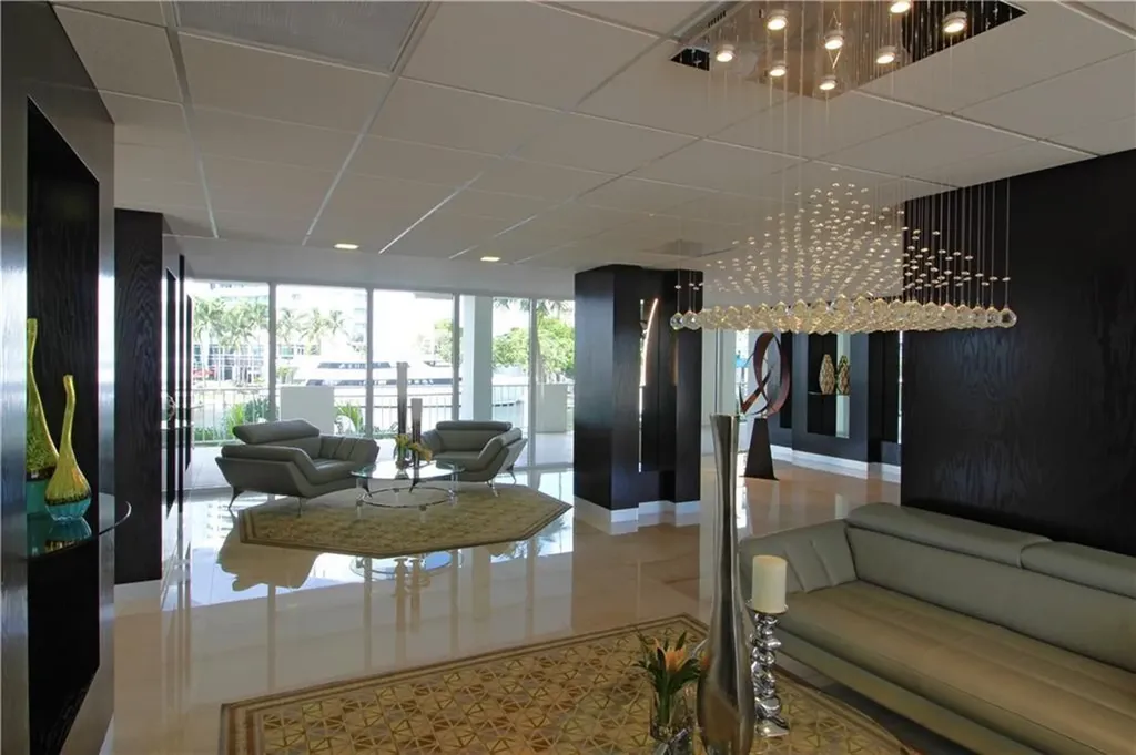 2800 E Sunrise Boulevard Fort Lauderdale FL 33304