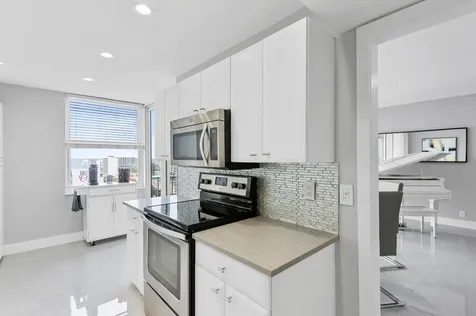 2800 E Sunrise Boulevard Fort Lauderdale FL 33304