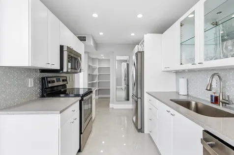 2800 E Sunrise Boulevard Fort Lauderdale FL 33304