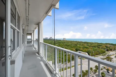 2800 E Sunrise Boulevard Fort Lauderdale FL 33304