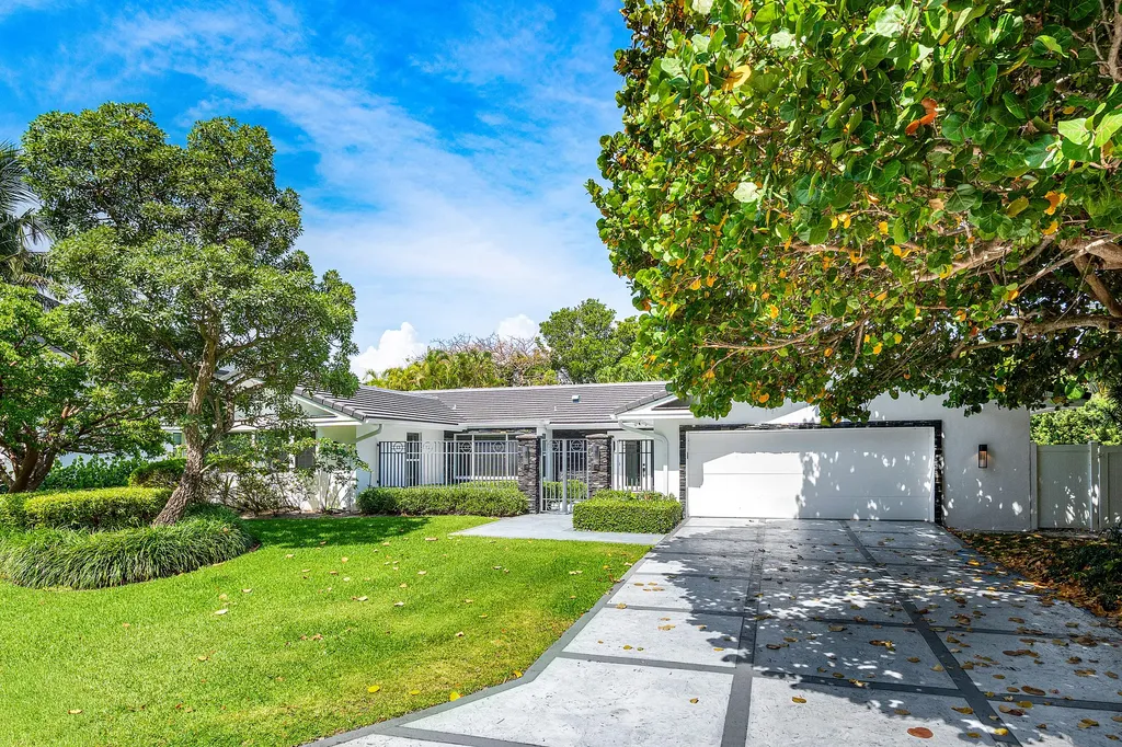 2401 Banyan Road Boca Raton FL 33432