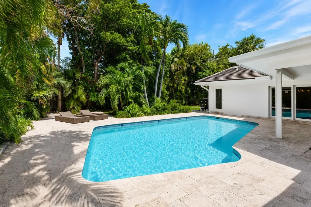 2401 Banyan Road Boca Raton FL 33432