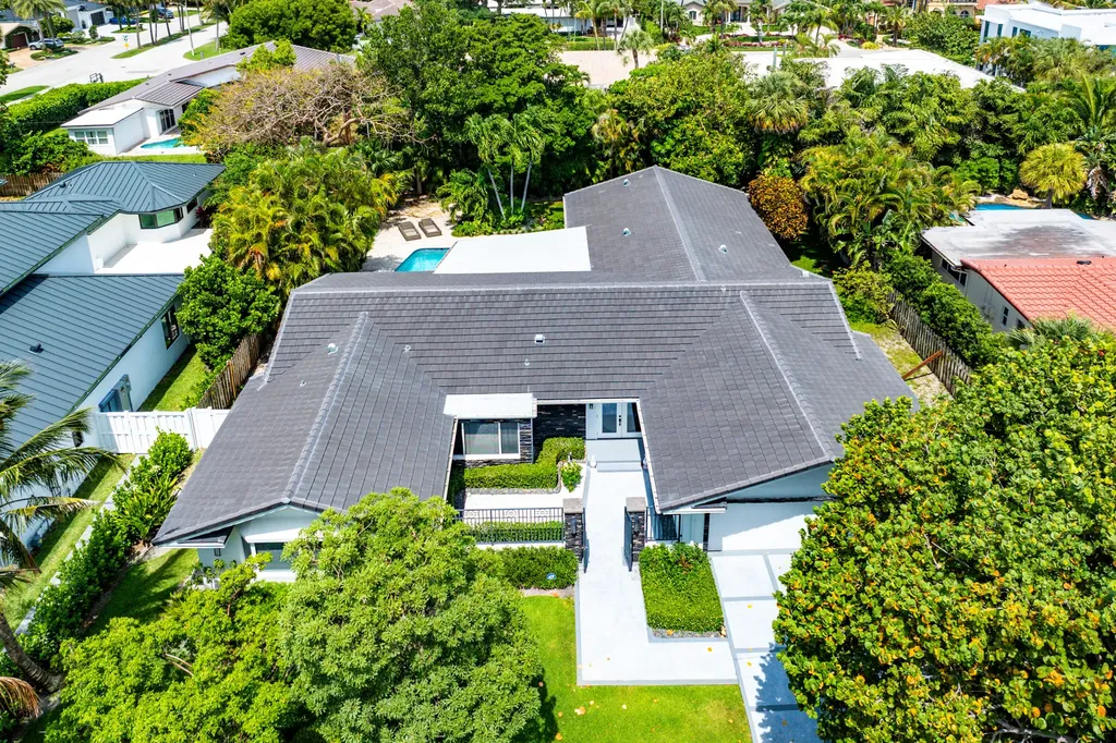 2401 Banyan Road Boca Raton FL 33432