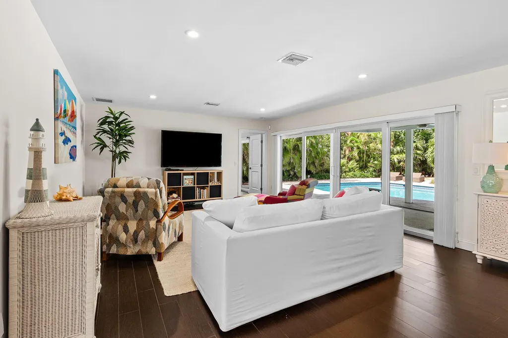 2401 Banyan Road Boca Raton FL 33432
