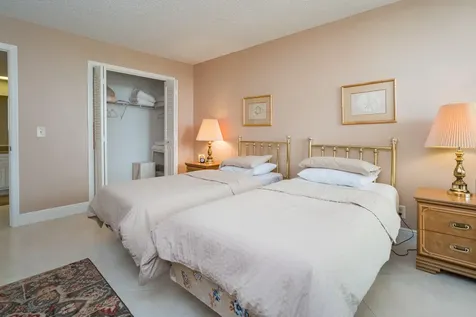 5188 Woodland Lakes Drive Palm Beach Gardens FL 33418