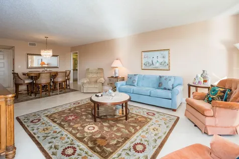 5188 Woodland Lakes Drive Palm Beach Gardens FL 33418
