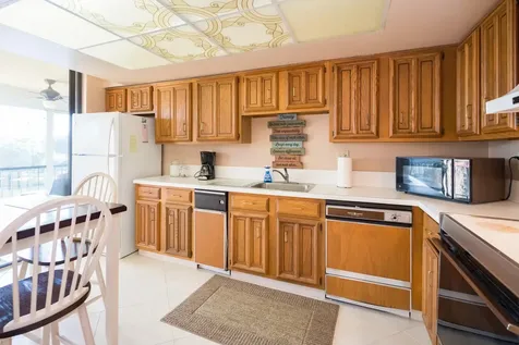 5188 Woodland Lakes Drive Palm Beach Gardens FL 33418