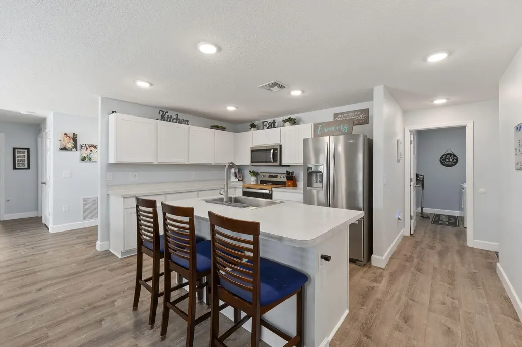692 SW Hamberland Avenue Port St Lucie FL 34953