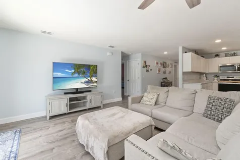 692 SW Hamberland Avenue Port St Lucie FL 34953